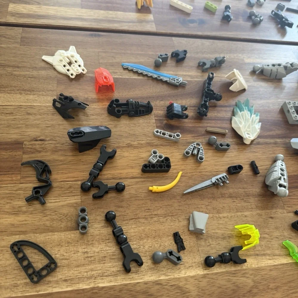LEGO BIONICLE Hero Factory Bulk Lot of 200+ Parts Pieces 12 oz. SEE PICTURES!